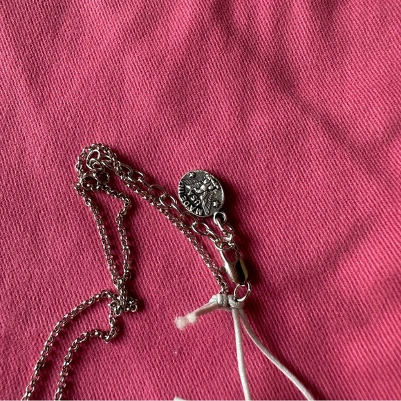 Silver and White Accessory Set with Pearl and Charm - Picture 4 of 6